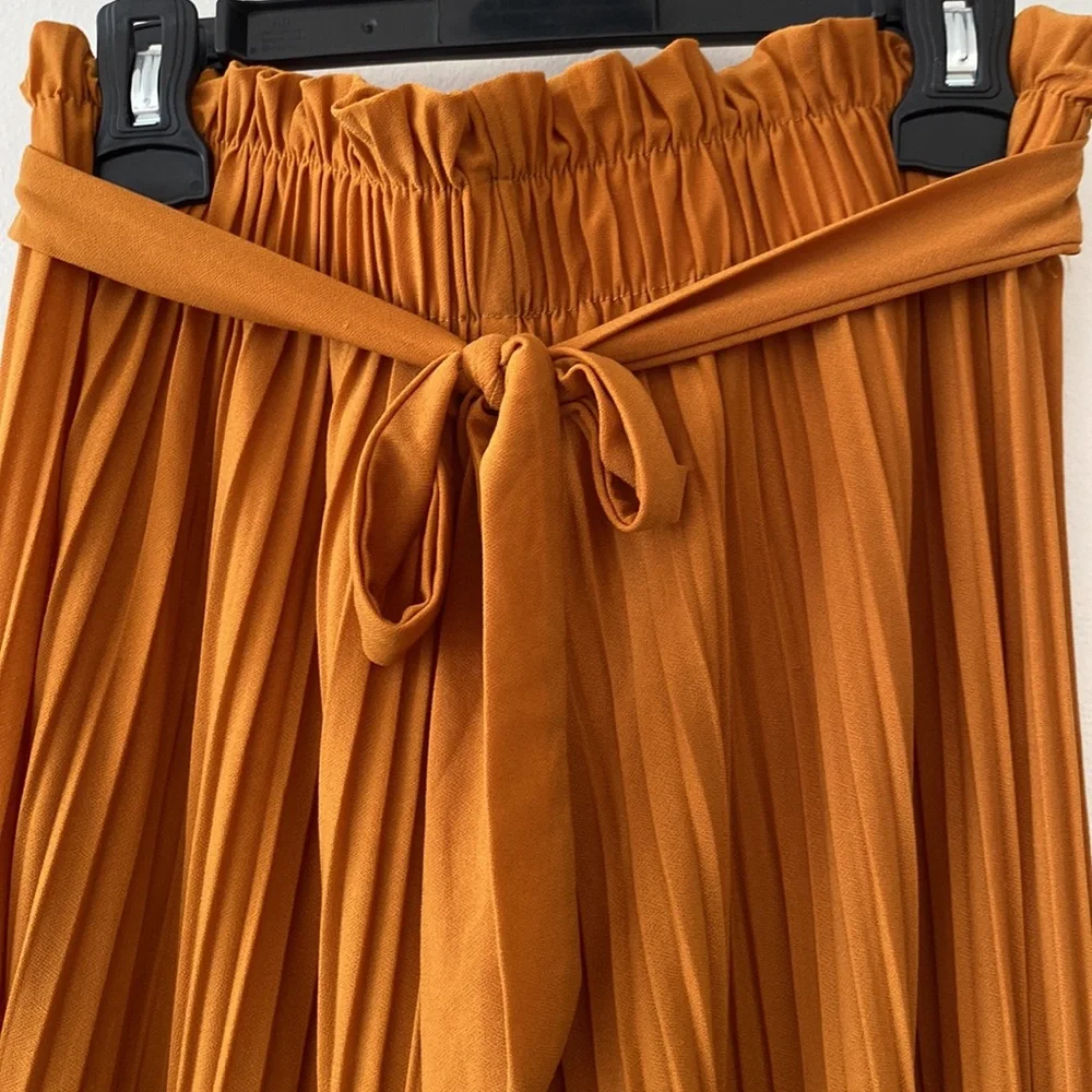 Pants - Picture 2 of 4